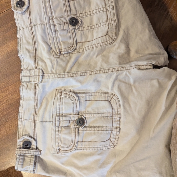 Maurices Cream Bermudas with Textured Fabric and Relaxed Fit - Picture 7 of 8